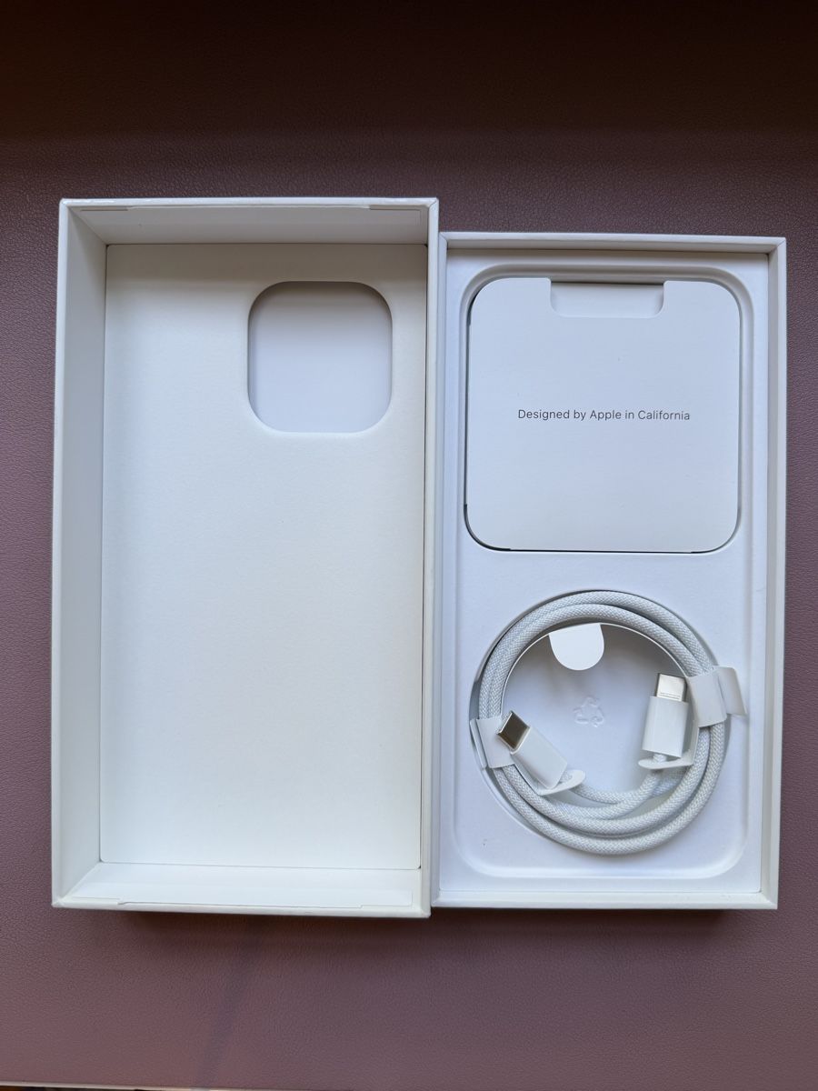 Apple Portables: iPhone 15 Pro Max, 256GB – D'occasion à Zürich par nat_pg9q 9