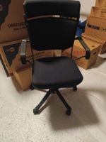 Bürostuhl schwarz mit Armlehnen – Drehstuhl / Schreibtischst