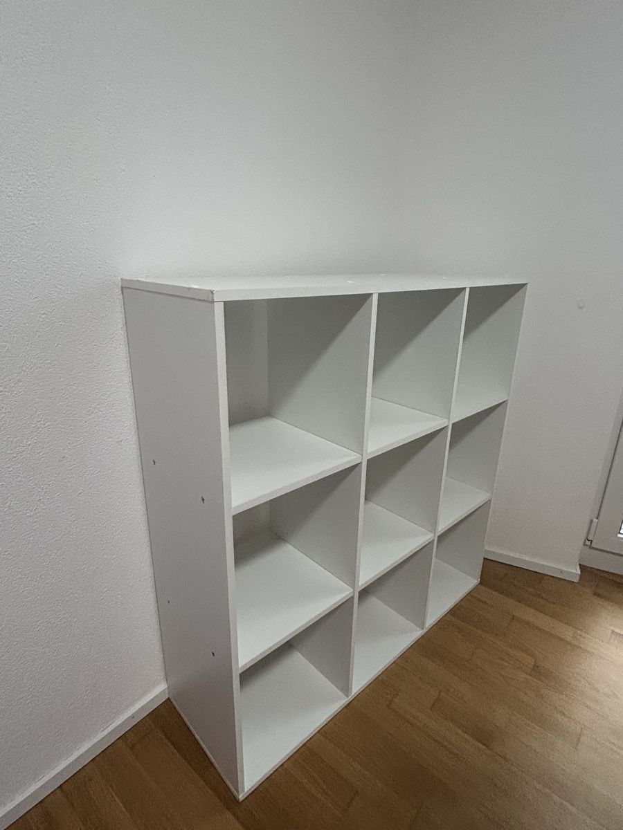 Regale: Regal weiss 9 Fächer – Gebraucht aus Embrach von lea_777m 1