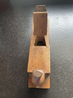 Antiker Holz-Hobel, Werkzeug für Schreiner, Sammlerstück, CH