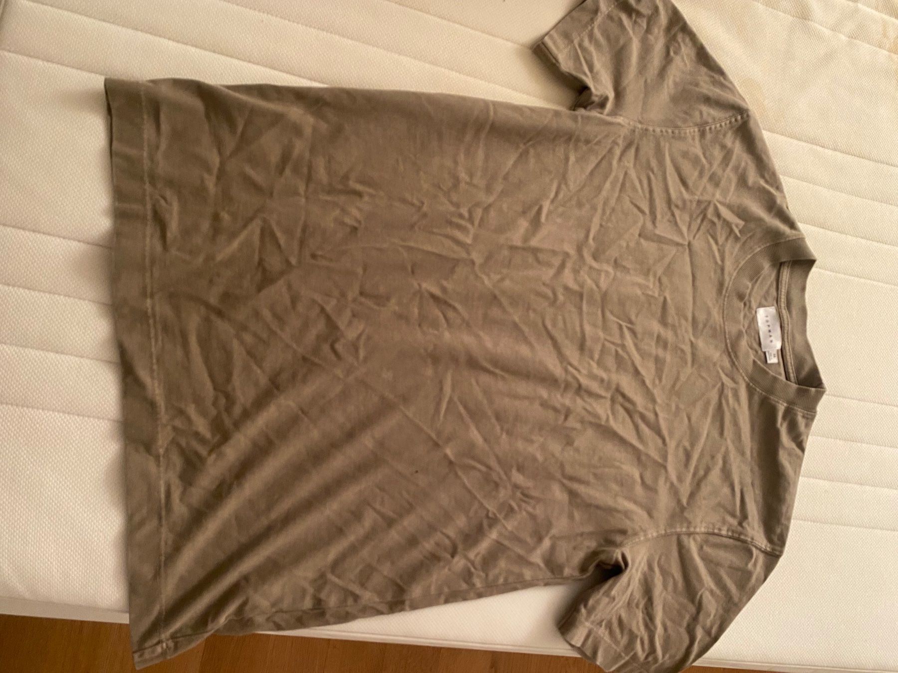 T-shirt: Topman oversized tshirt in washed Kaki – Nuovo e nell'imballaggio originale da Zürich venduto da mel_z6hd