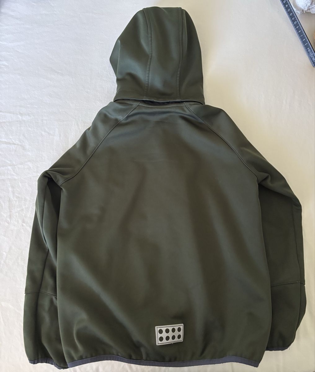 Lego Vestes: Softshelljacke Lego Grösse 128 gebraucht – D'occasion à Gränichen par andi_c 1