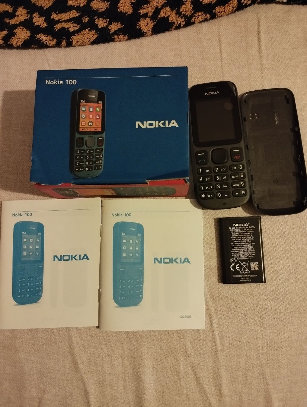 Nokia Telefoni cellulari / Smartphones: Nokia 100 - Klassiker Handy – Usato da Ostermundigen venduto da Dinge1 4