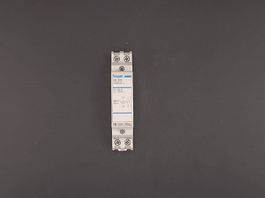 Hager ES 220