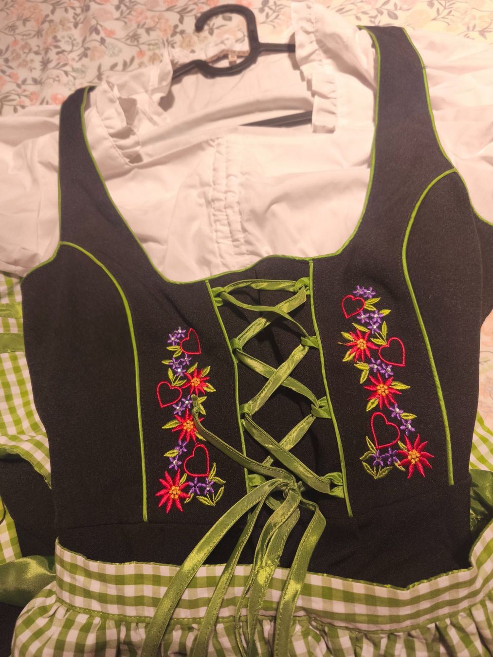 Anna Field Vestiti: Dirndl Anna Field Grösse 38, mit Bluse – Usato da Au ZH venduto da lil_flr7 4