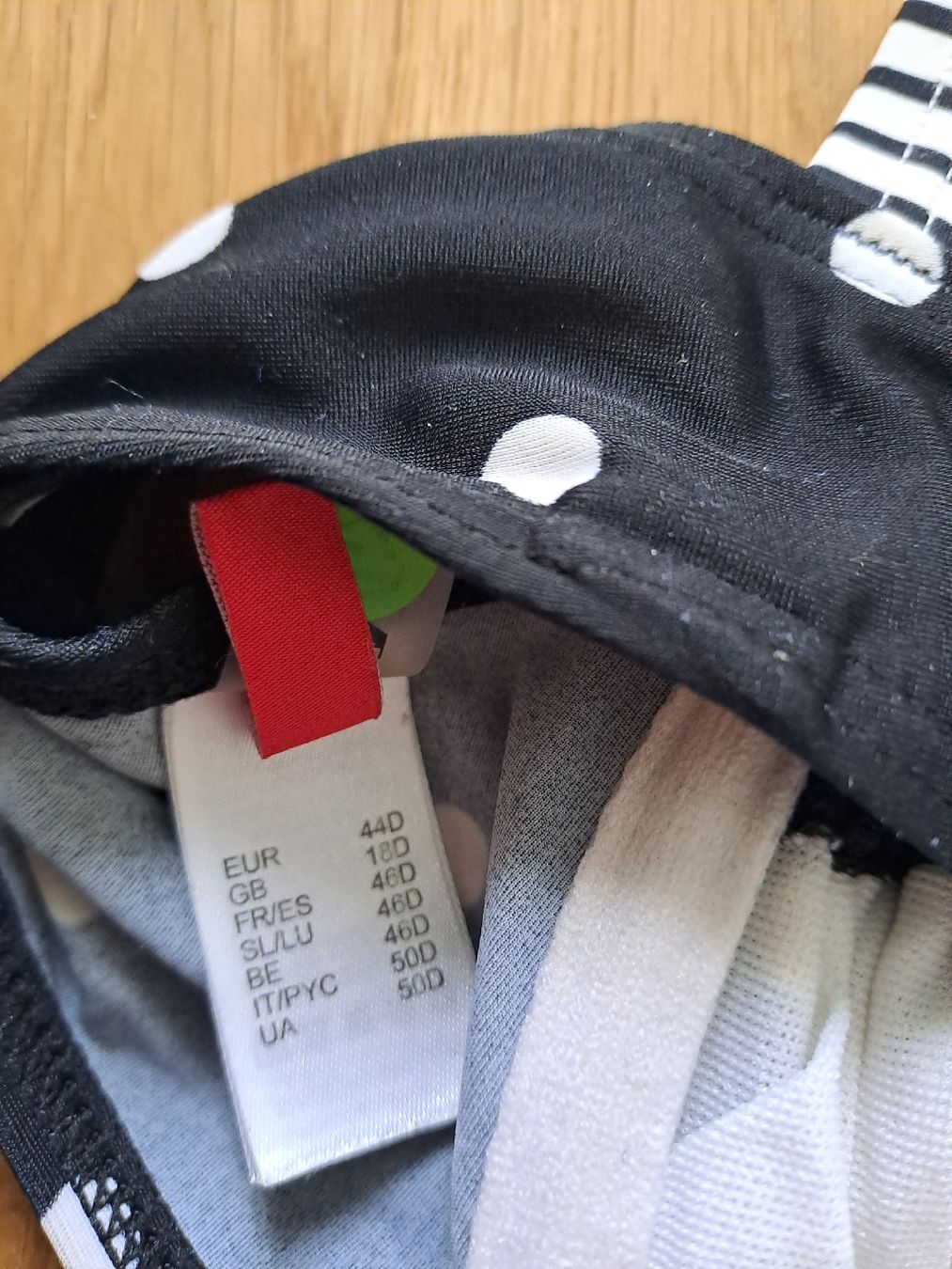 S.Oliver Costumi da bagno & Bikini: Schönes s.Oliver Bikini Oberteil, Grösse 44D, Bademode – Nuovo (secondo la descrizione) da Münchenbuchsee venduto da Babsique 4