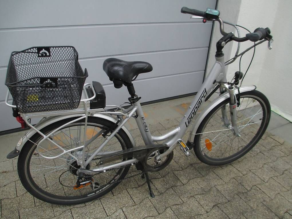 Vélos: Elektro Velo Leopard – D'occasion à Riehen par dipus