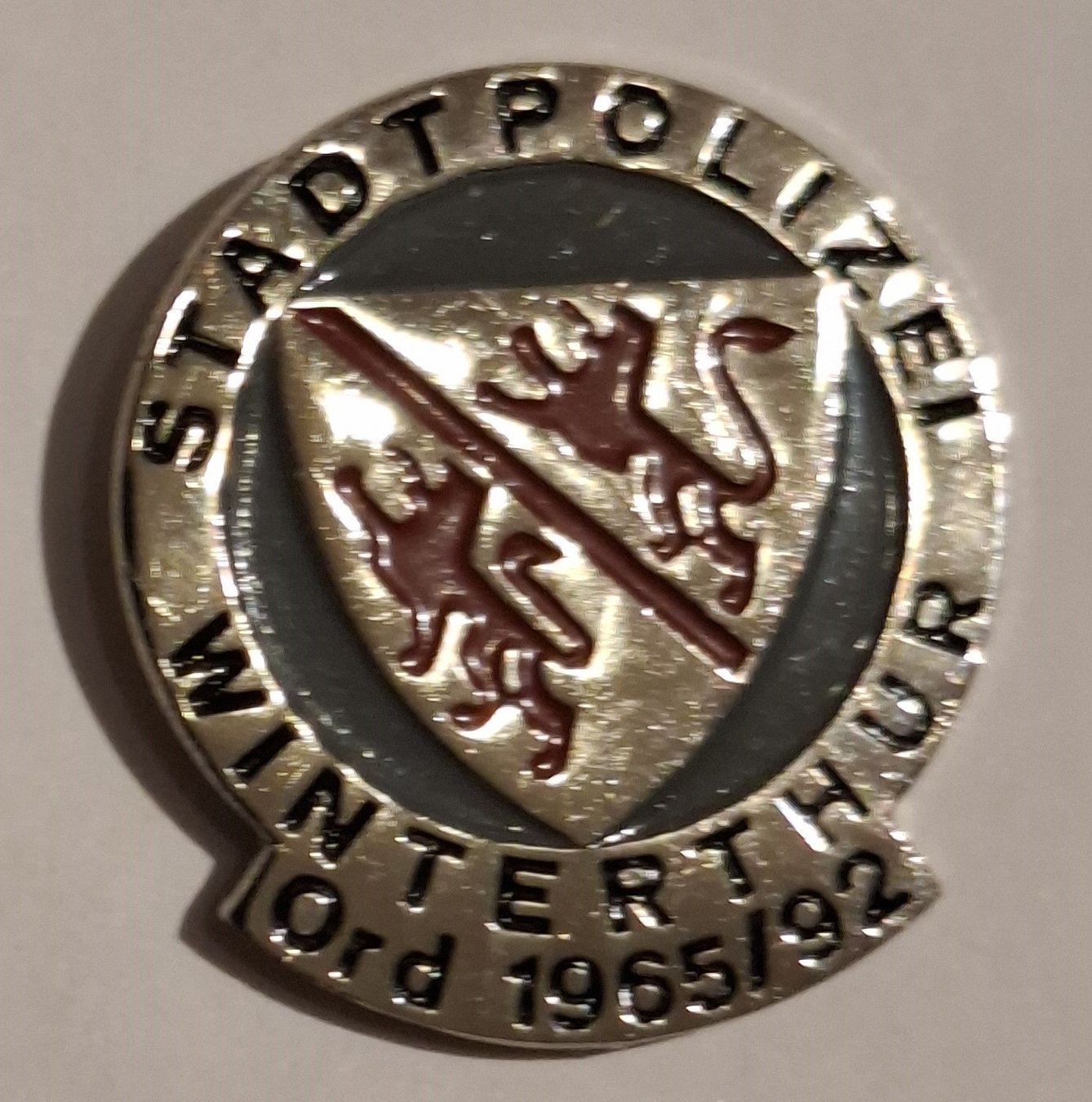Placchette & Badge: Stadtpolizei Winterthur – Usato da Hinterkappelen venduto da Schampus 1