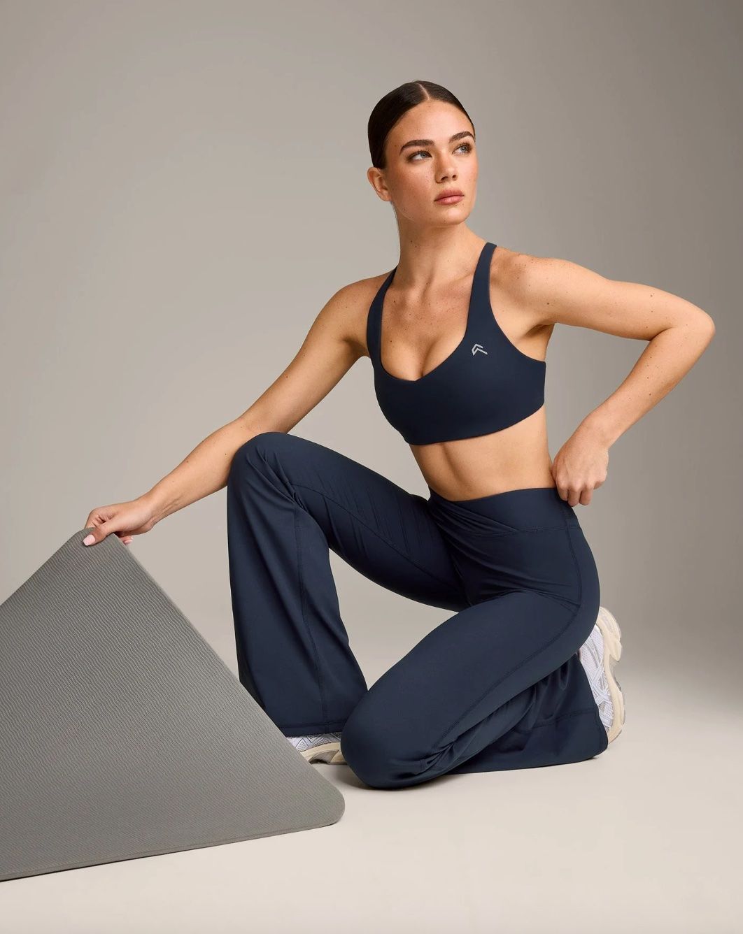 Leggings: Oner Active Unifiedmove™ Wrap Flared Bottoms - True Blue – Gebraucht aus Zürich von SNovo 1
