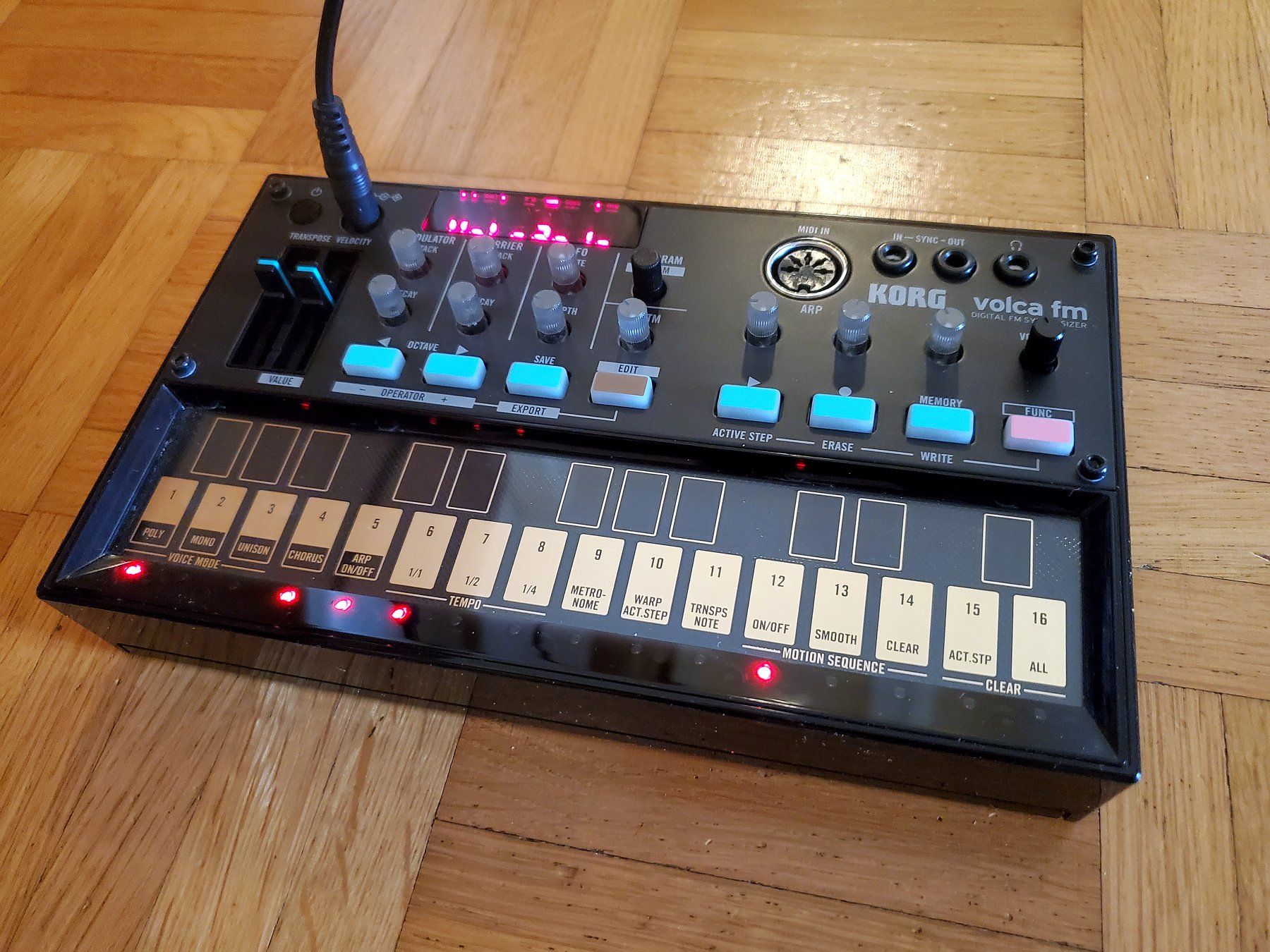 Korg Strumenti musicali: Korg VOLCA FM mit Netzteil – Nuovo (secondo la descrizione) da Gersau venduto da DoN.Roger 2