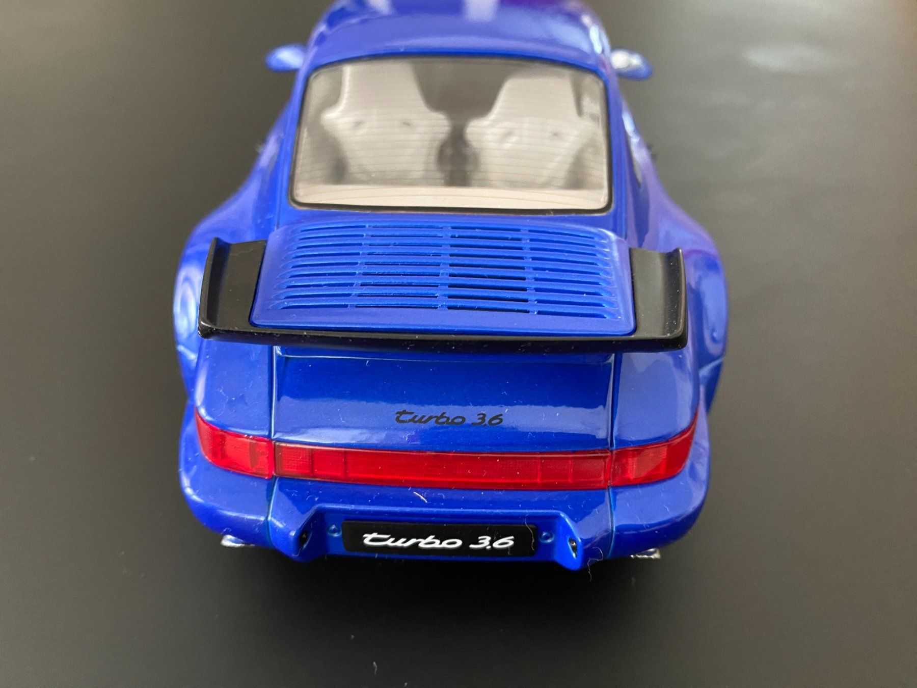 Modellino Solido 1:18 - Porsche 911 (964) Turbo 3.6 - 1990 - Argento Polare