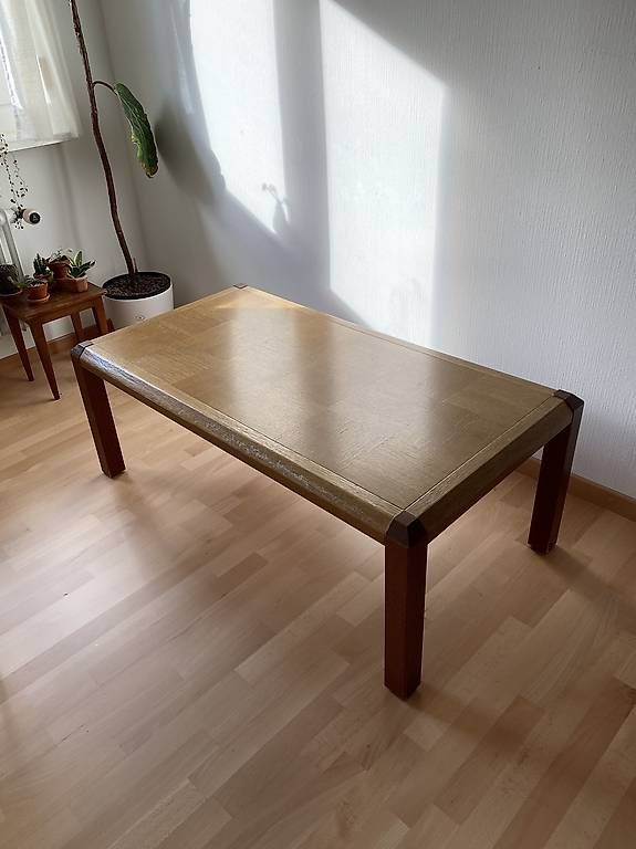 Tavoli: Mid-Century Couchtisch Eiche mit Schachbrettmuster – Usato da Zürich venduto da Sere.05 1