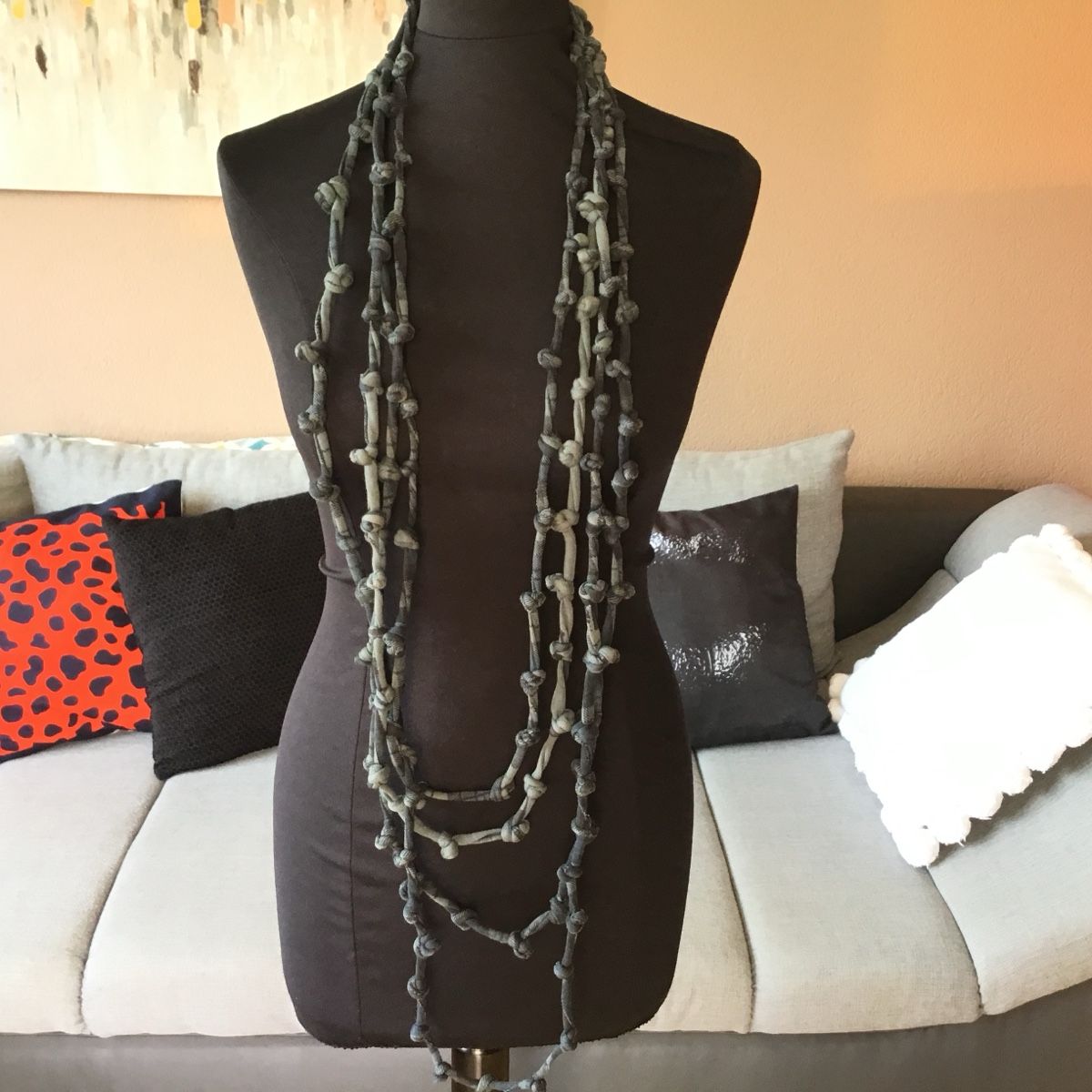 Catenine: Looooooong collier stylé 😊 – Usato da Fribourg venduto da ficelle_de_luge