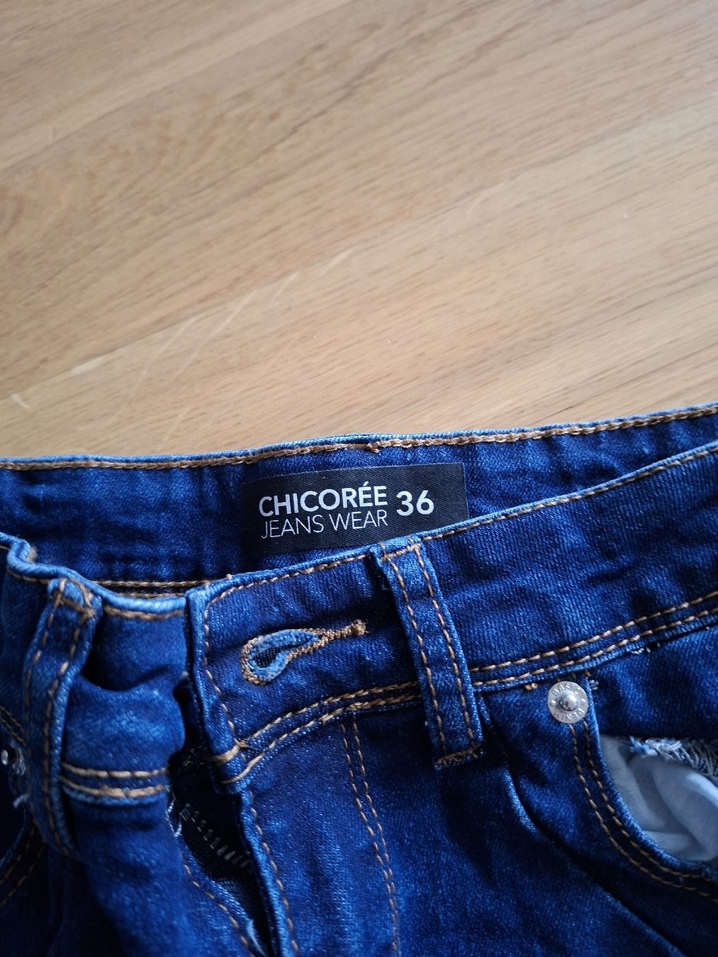 Lots de vêtements: Hosenpaket Grösse 36 – Neuf (Voir description) à Lyss par Infinia 4