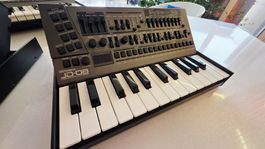 ROLAND JD-08