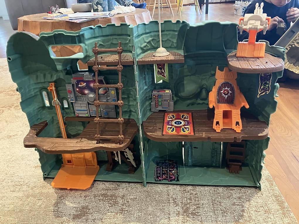 Figuren: Masters of the Universe Castle Grayskull – Gebraucht aus Lyss von stubenwagen 2