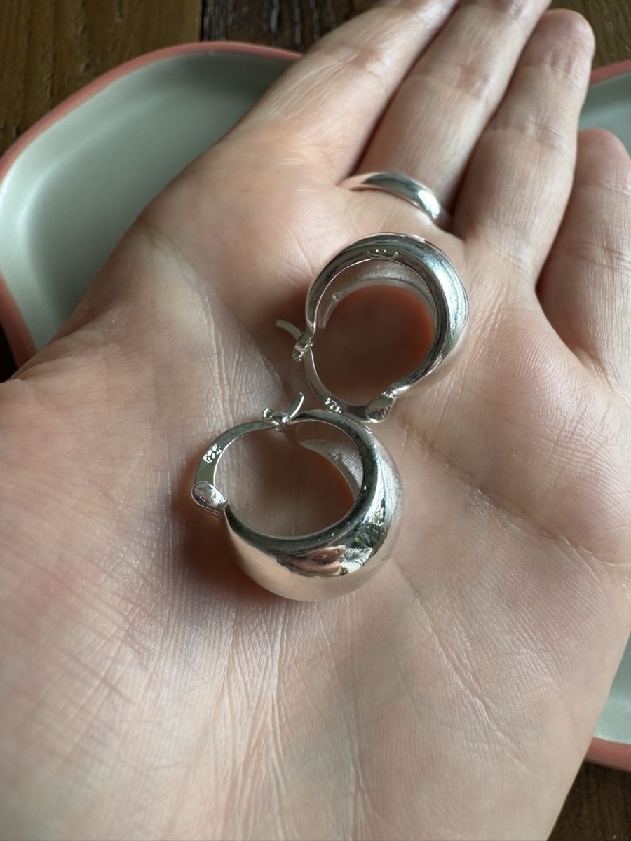 Ohrringe & -stecker: Silber Creolen 925 – Neu (gemäss Beschreibung) aus Männedorf von mariadelrocioeberle