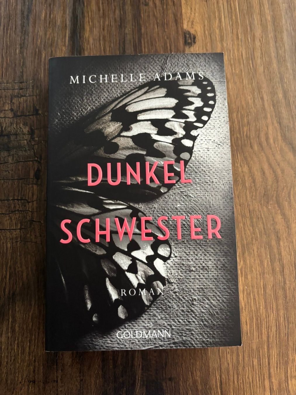 Libri: TB Michelle Adams - Dunkelschwester – Usato da Kleinandelfingen venduto da bab_8ldg