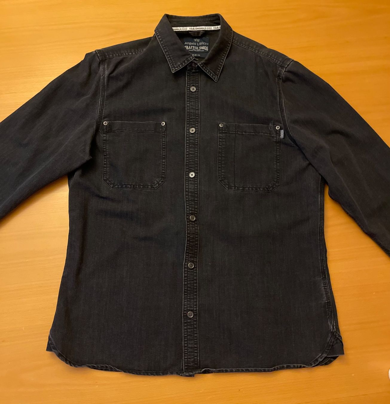 C&A Hemden: Jeans Herrenhemd langarm schwarz Gr. 41-42 – Neu (gemäss Beschreibung) aus Basel von Seifehuesli 1