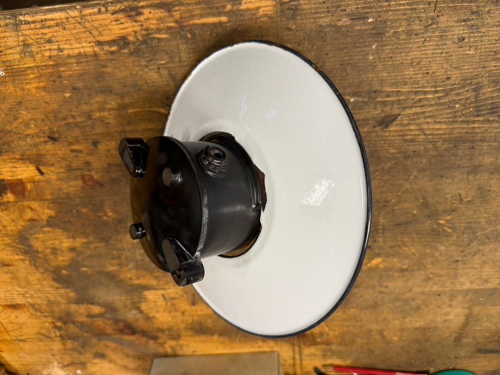 Kronleuchter & Deckenlampen: Vintage Stall-Lampe – Gebraucht aus Agriswil von Windcheetah 1