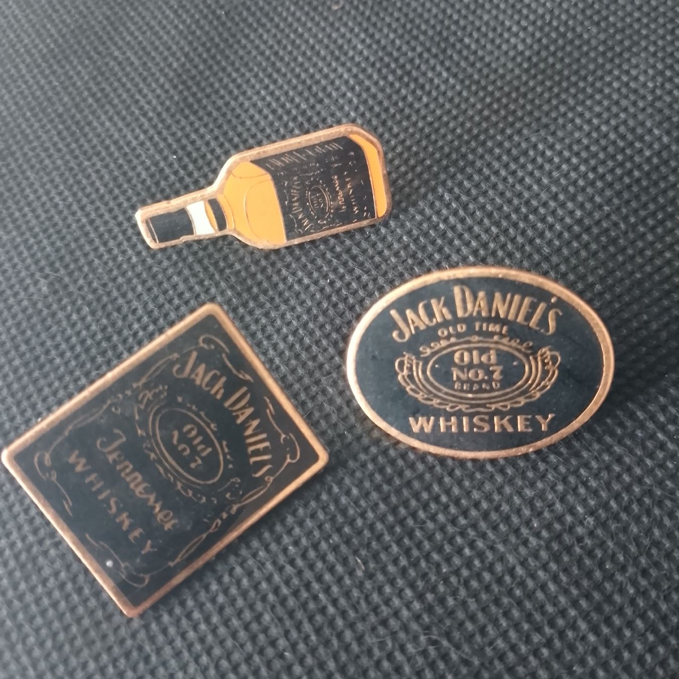 Jack Daniels Plaquettes & Badges: Jack Daniel's Pins, 3 Stück – D'occasion à Luzern par toenu23