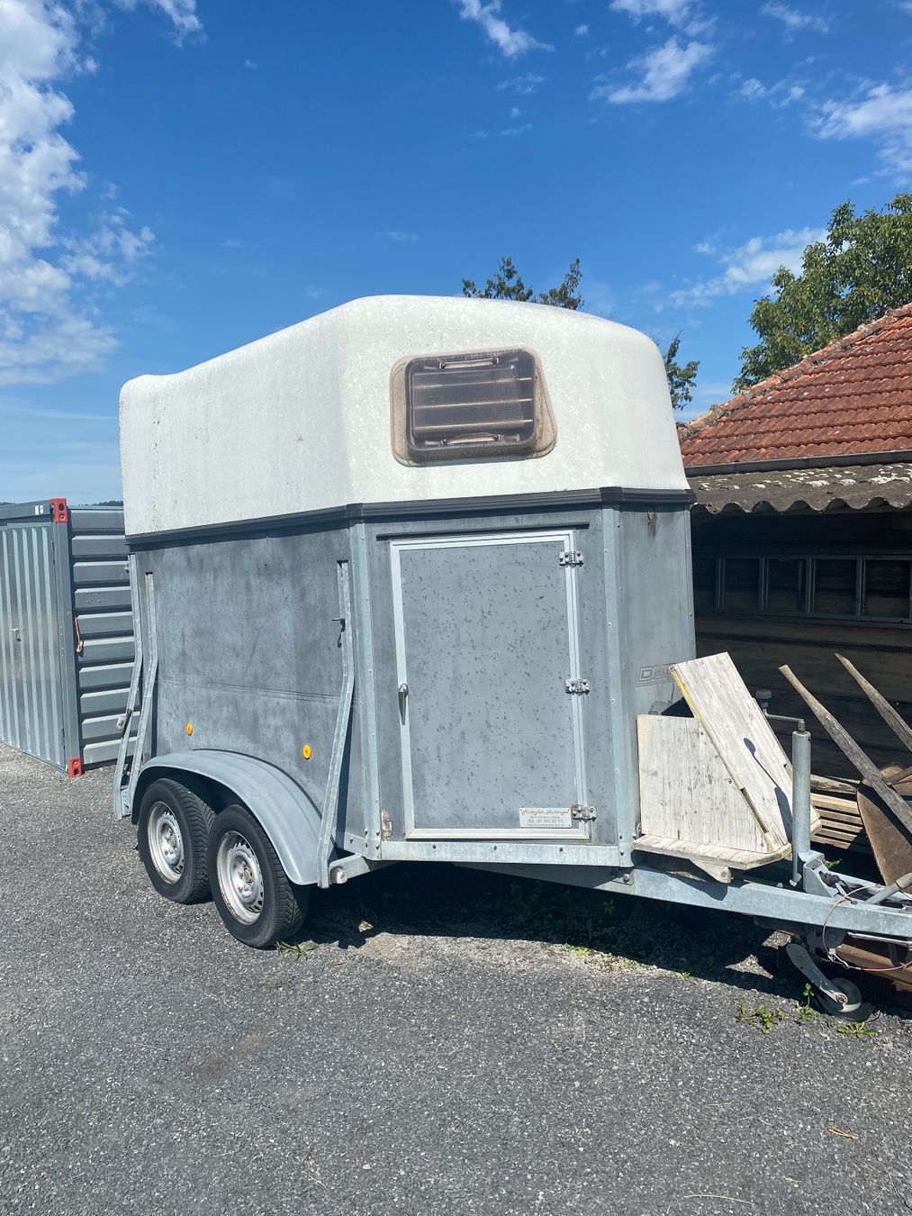 Böckmann Rimorchi: Pferdetransporter – Usato da Hünenberg venduto da Kaya97