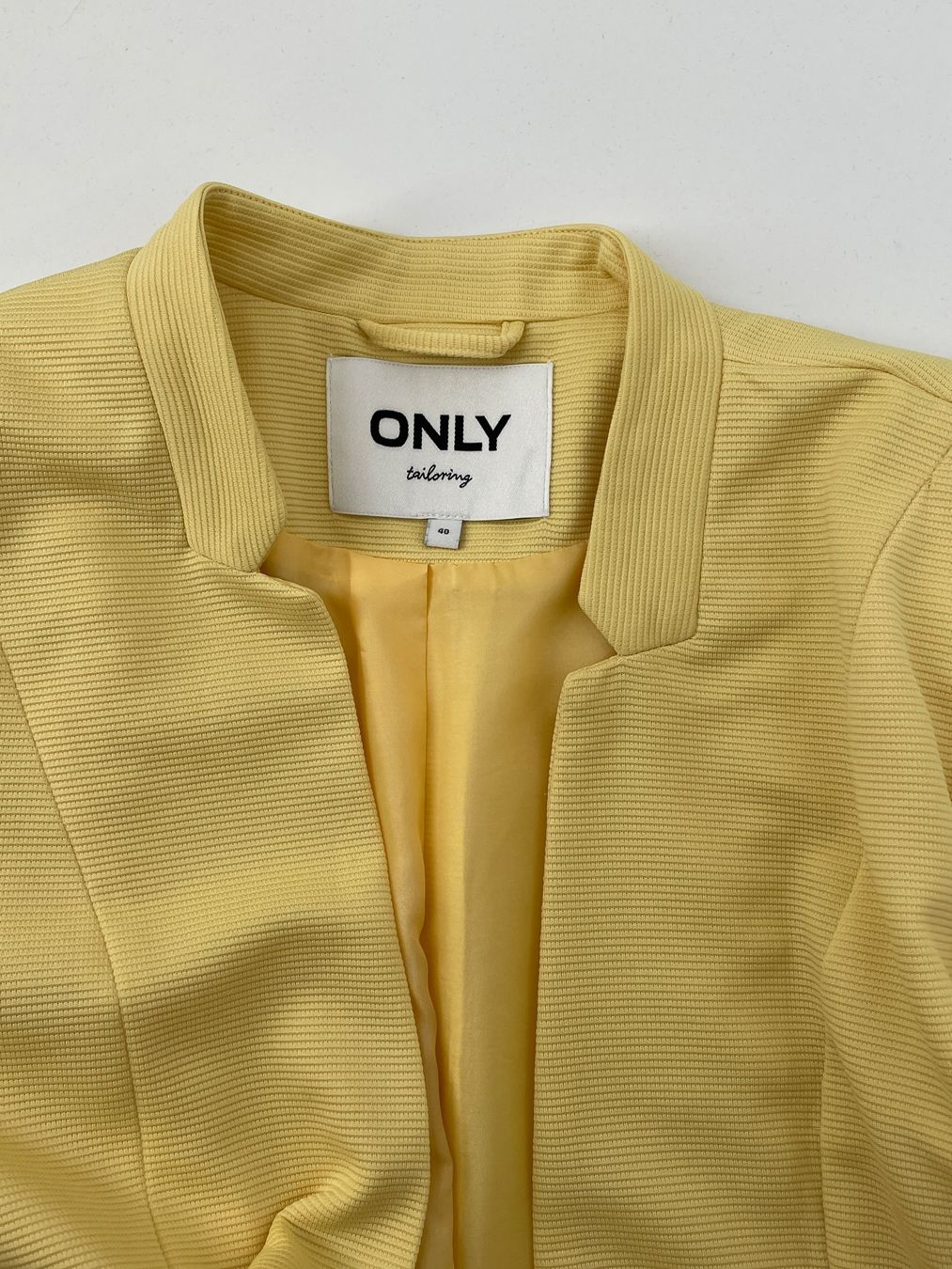 Only Jacken: Only Blazer Gr. 40 – Gebraucht aus Auenstein von moin. 4