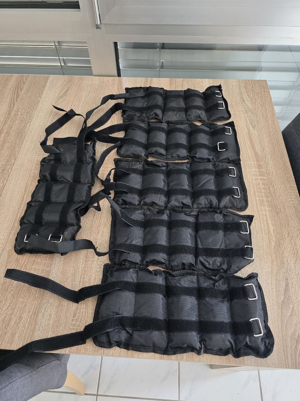 Hanteln & Gewichte: Gewichtsmanschetten 6 stück a 2kilo – Gebraucht aus Derendingen von mic_zr77