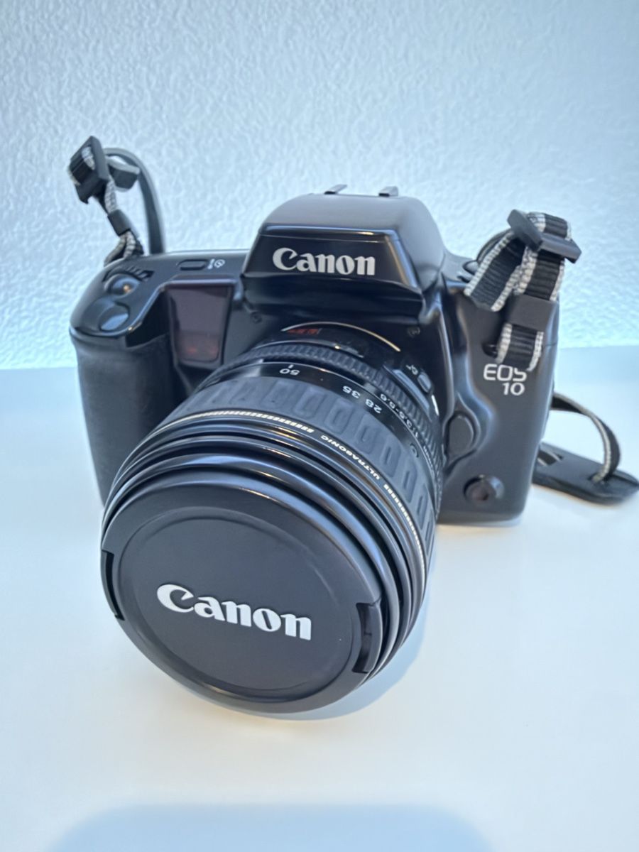 Canon Fotocamera: Analog Spiegelreflexkamera Canon EOS 10 mit Objektiv – Usato da Altenrhein venduto da Riccidp