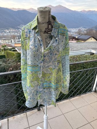 Bluse von Chenda Neu (L)