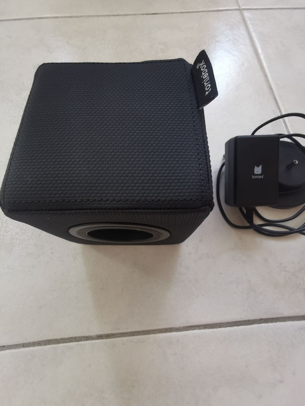 Tonies Giocattoli: Schwarze Toniebox Sonderedition - Die Drei ??? – Usato da Brunnen venduto da JJaime 3