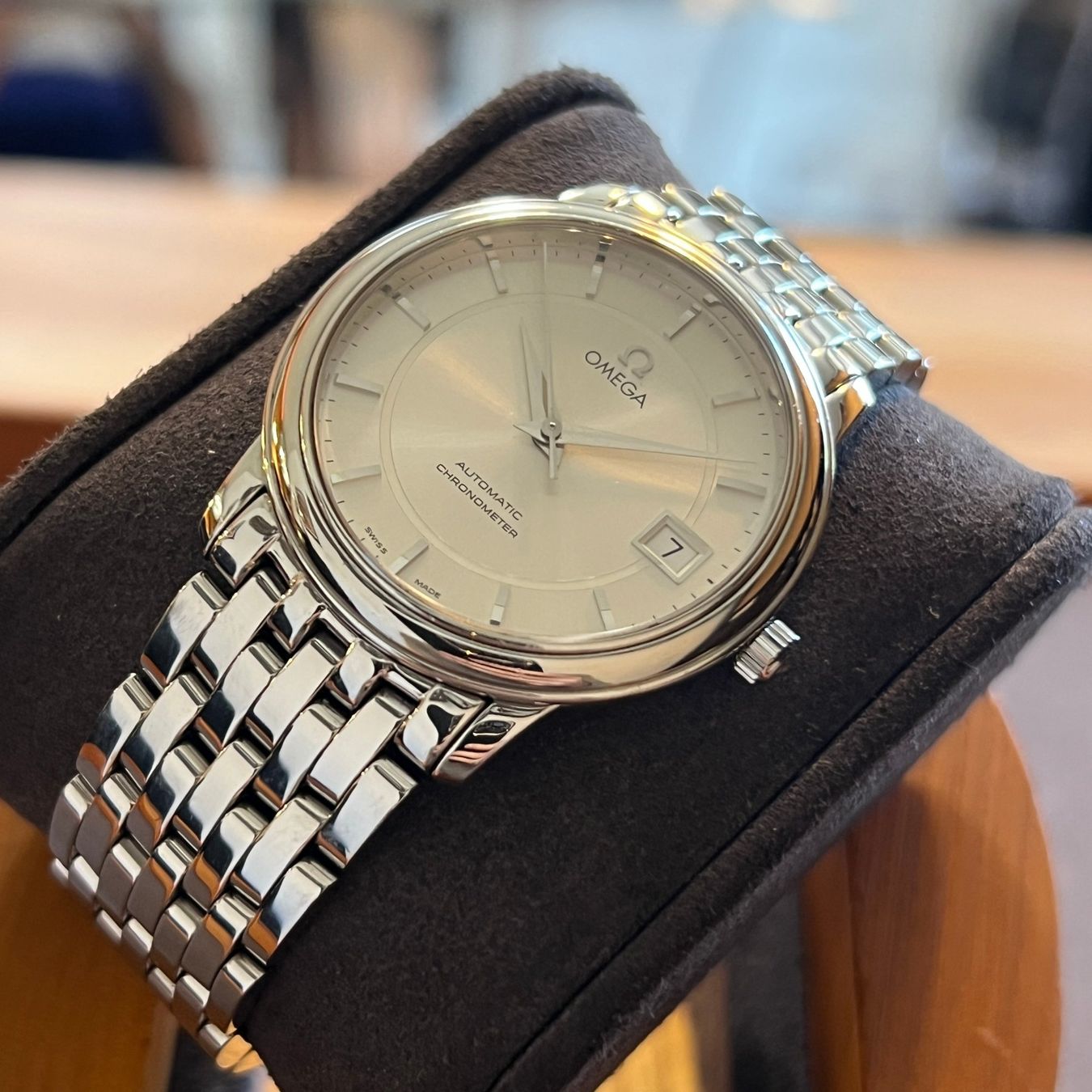 Omega Orologi: Omega De Ville Automatic Chronometer Silver Dial 4500.31 – Usato da Carouge GE venduto da Watchaser 8