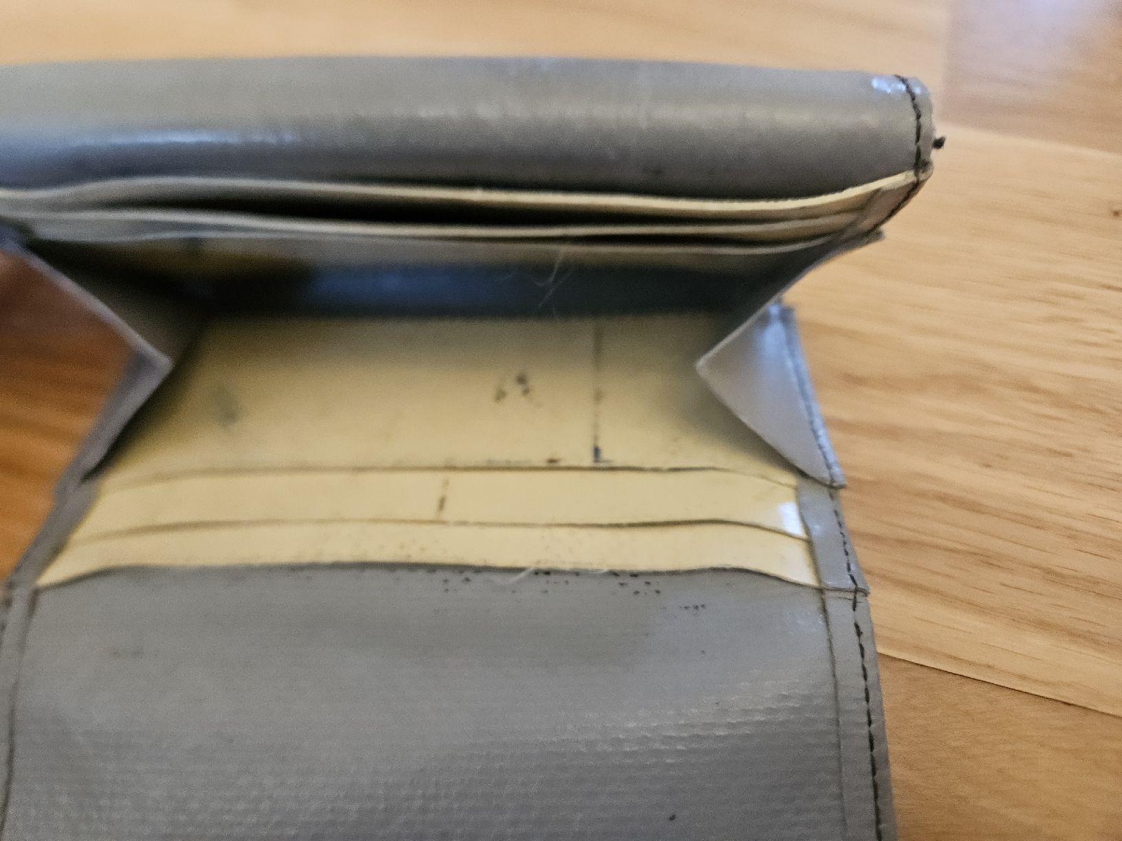 Freitag Brieftaschen: Portemonnaie Freitag – Gebraucht aus Uster von kat_kzz2 1