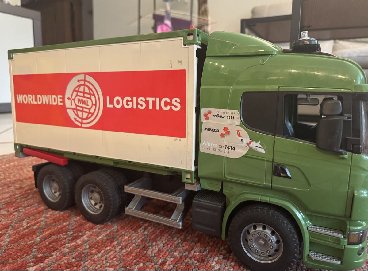 Bruder Giocattoli: DEFEKT - Bruder Scania LKW mit Container – Difettoso da Baar venduto da Nadja.Baar