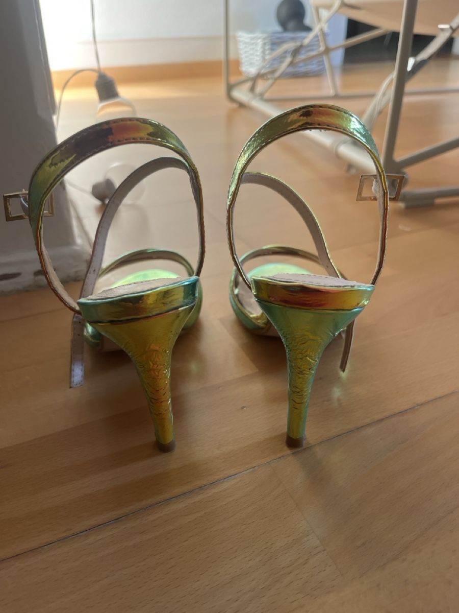 Buffalo Scarpe da donna: Buffalo Sandalen Metallic Regenbogenfarben Gr 38 – Usato da Kilchberg ZH venduto da asrael02 2