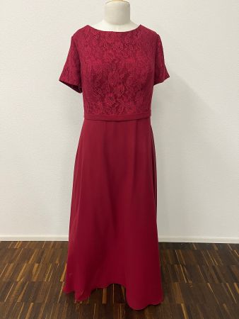 Festkleid dunkelrot Gr. 52