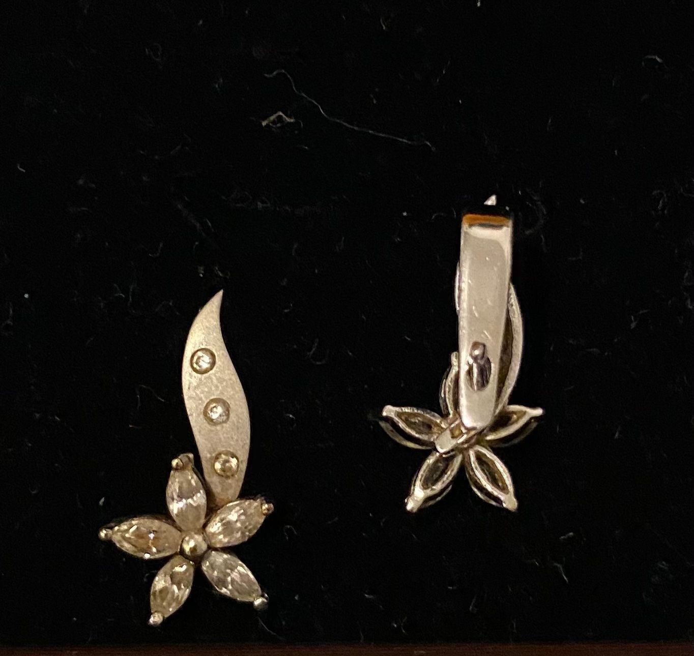 Orecchini pendenti & Orecchini a lobo: Weiss Gold set 585  mit steine – Usato da Pfungen venduto da Outlet64 1
