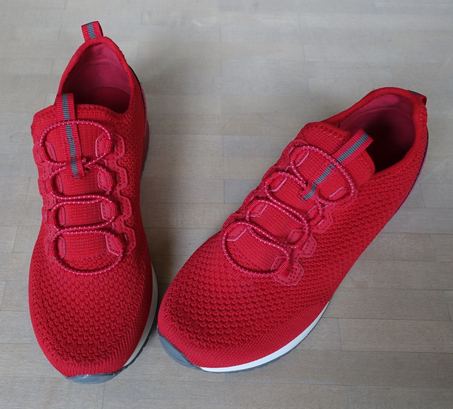 Scarpe da donna: Sneaker NEU – Nuovo (secondo la descrizione) da Zürich venduto da Makemake