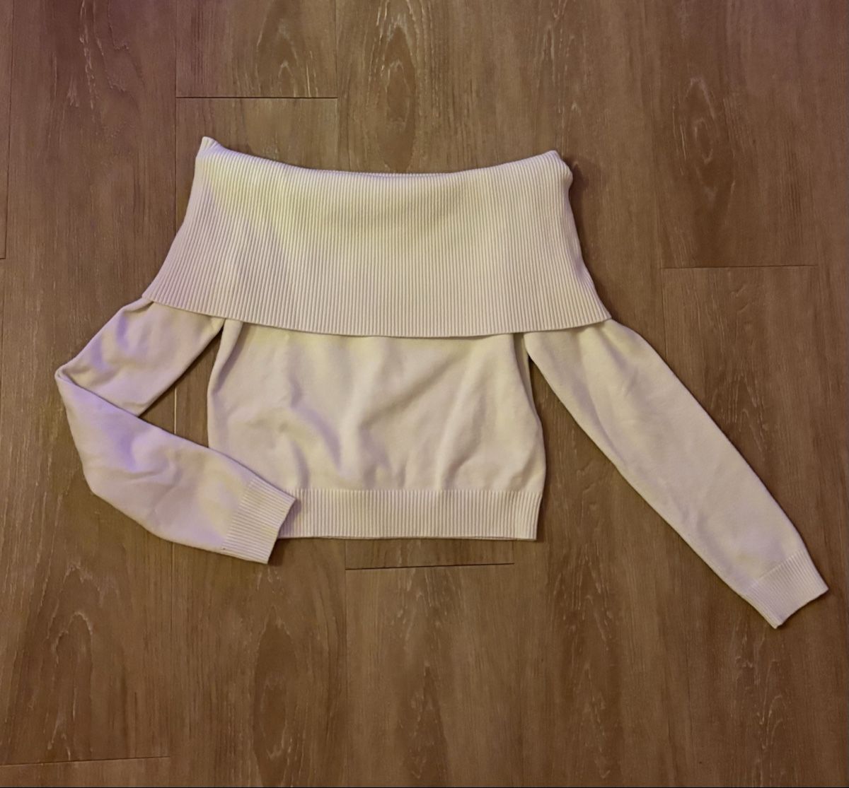 Pullover & Sweatshirts: Weißer Langarmpullover, Größe L / 40 – Neu (gemäss Beschreibung) aus Aïre von noann_