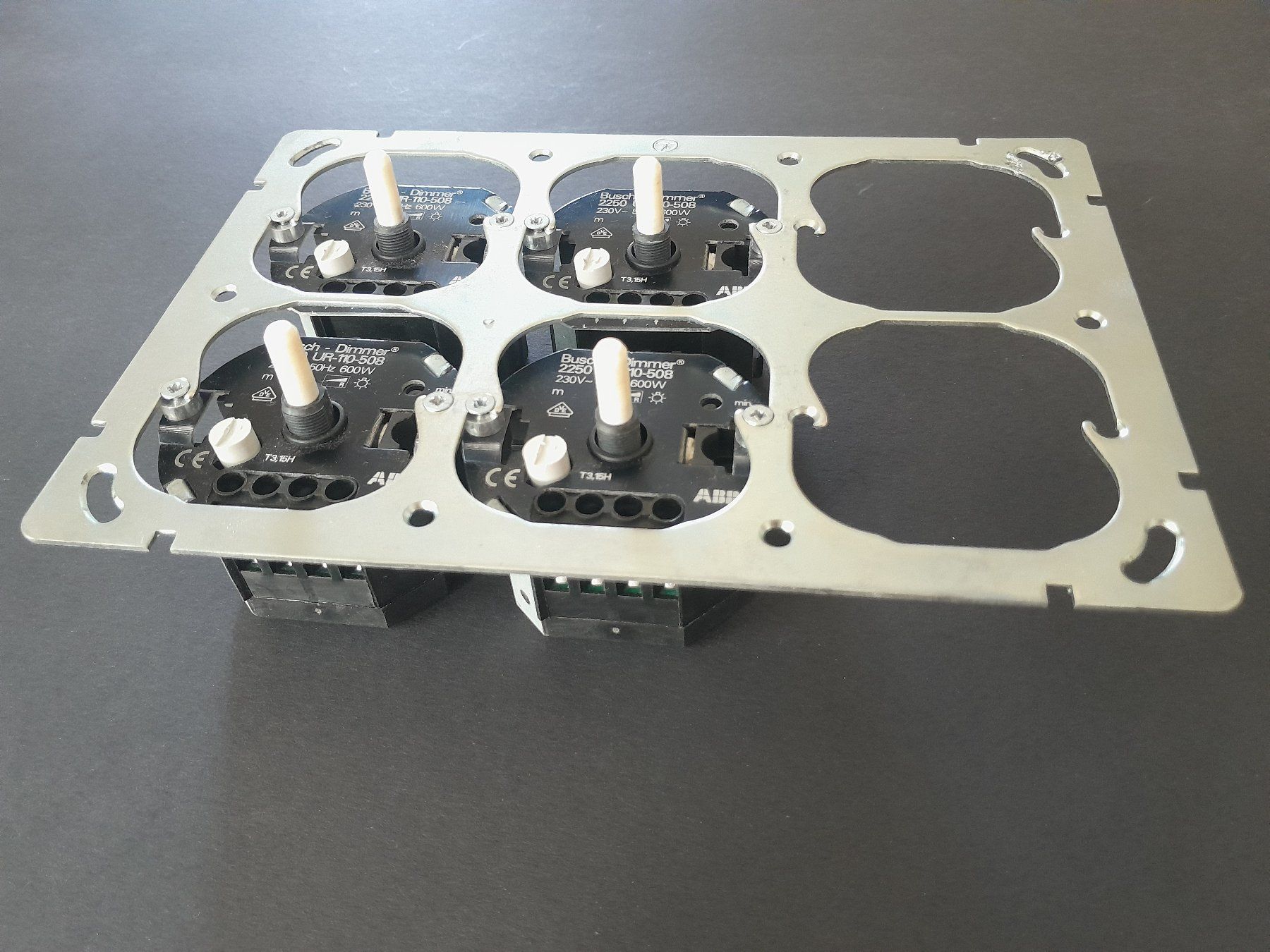 ABB Interruttori: ABB Dimmer UR-110-508 4 Stk. – Usato da Zürich venduto da raphahello 5