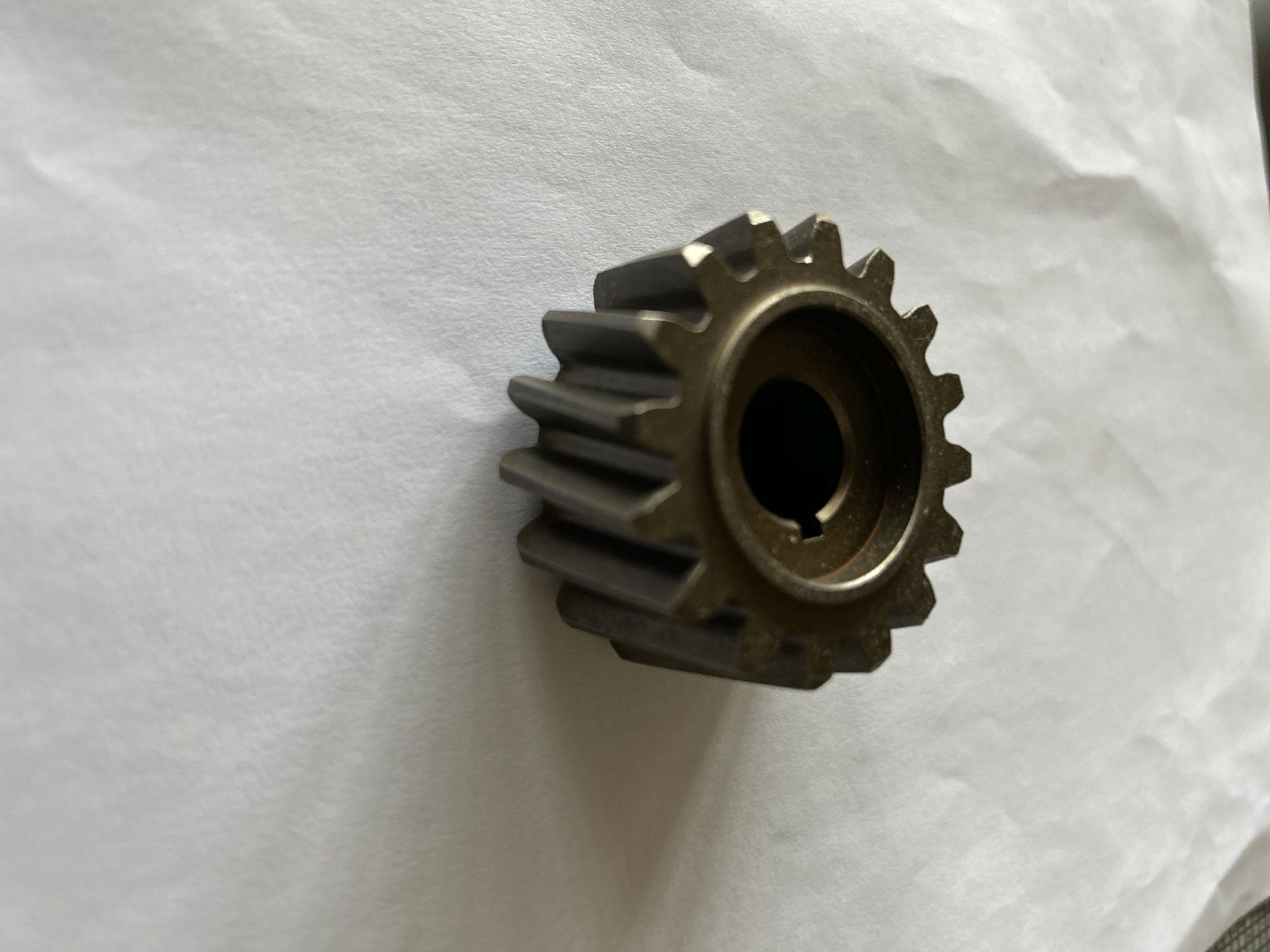 Massey Ferguson Traktoren: MF-Antriebsritzel zu Hydr.Tandempumpe MF 300 – Neu und originalverpackt aus Rothenthurm von mf-schuler 1