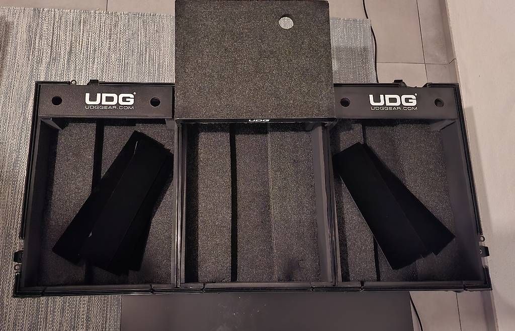 Valigie: DJ CASE KOFFER – Usato da Lausen venduto da Fam.D.Mueller 2