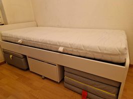 Malm Bett 90x200 mit Matraze