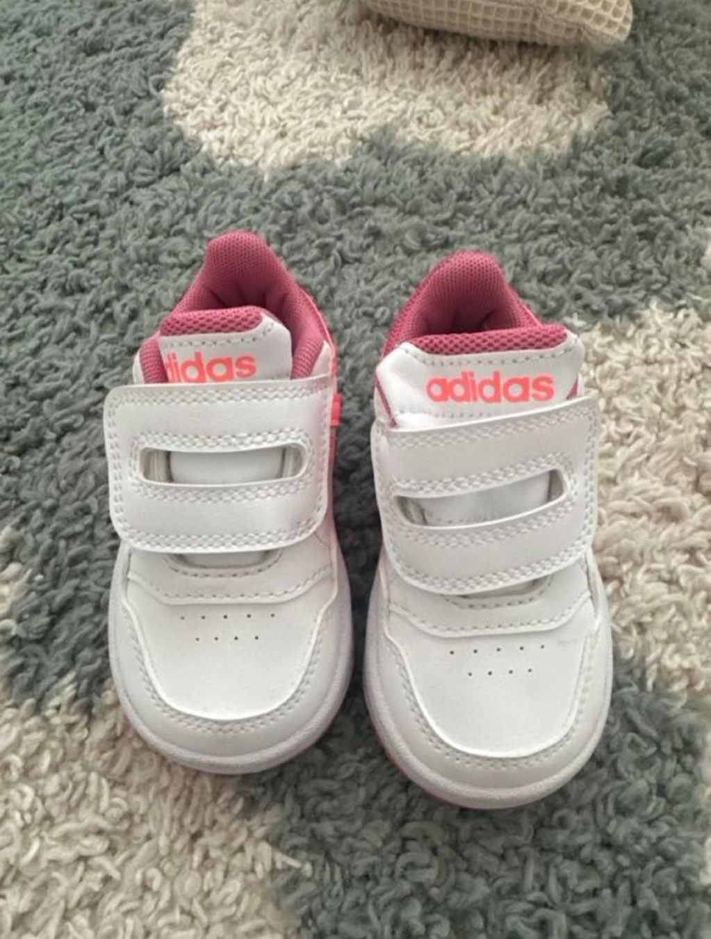 Adidas Scarpe per ragazzi: Adidas Sneaker Kinder, Gr. 20 – Nuovo (secondo la descrizione) da Gommiswald venduto da foundandreloved 1