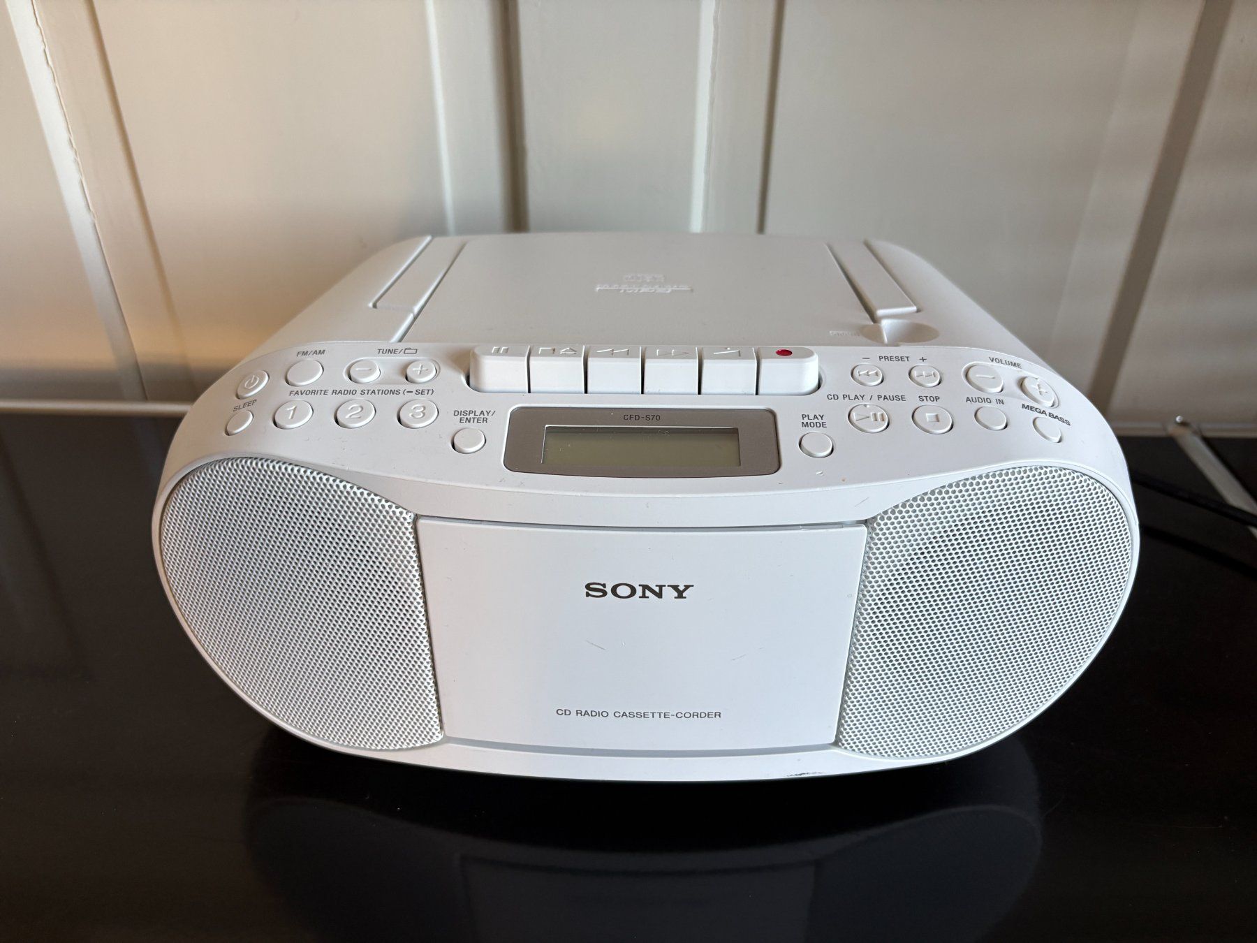 Sony Lettore multimediale portatile: Sony CFD-S70 Kassetten- & CD-Player – Usato da Zürich venduto da Malf_007