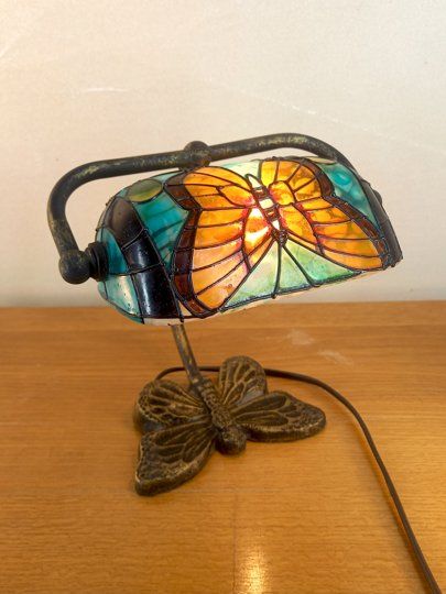 Lampade: Lampe de bureau style Tyffany – Usato da Ponts-de-Martel venduto da Henri-Louis