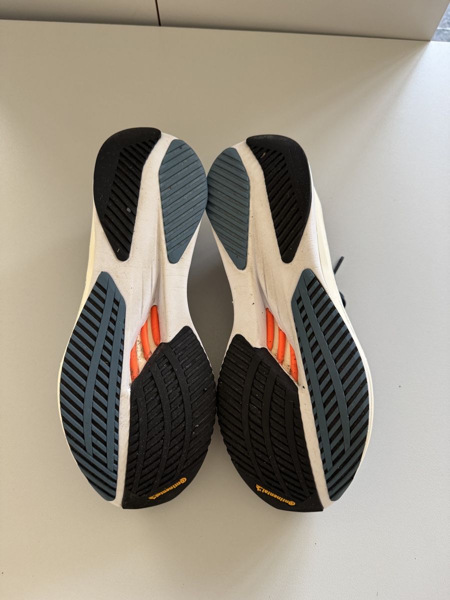 Scarpe da uomo: Adidas Adizero Boston 11 – Usato da Interlaken venduto da SamuelKulendran 1