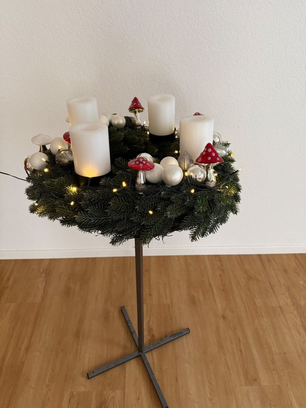 Tutte le decorazioni: Adventskranz – Usato da Birmenstorf AG venduto da Birmy