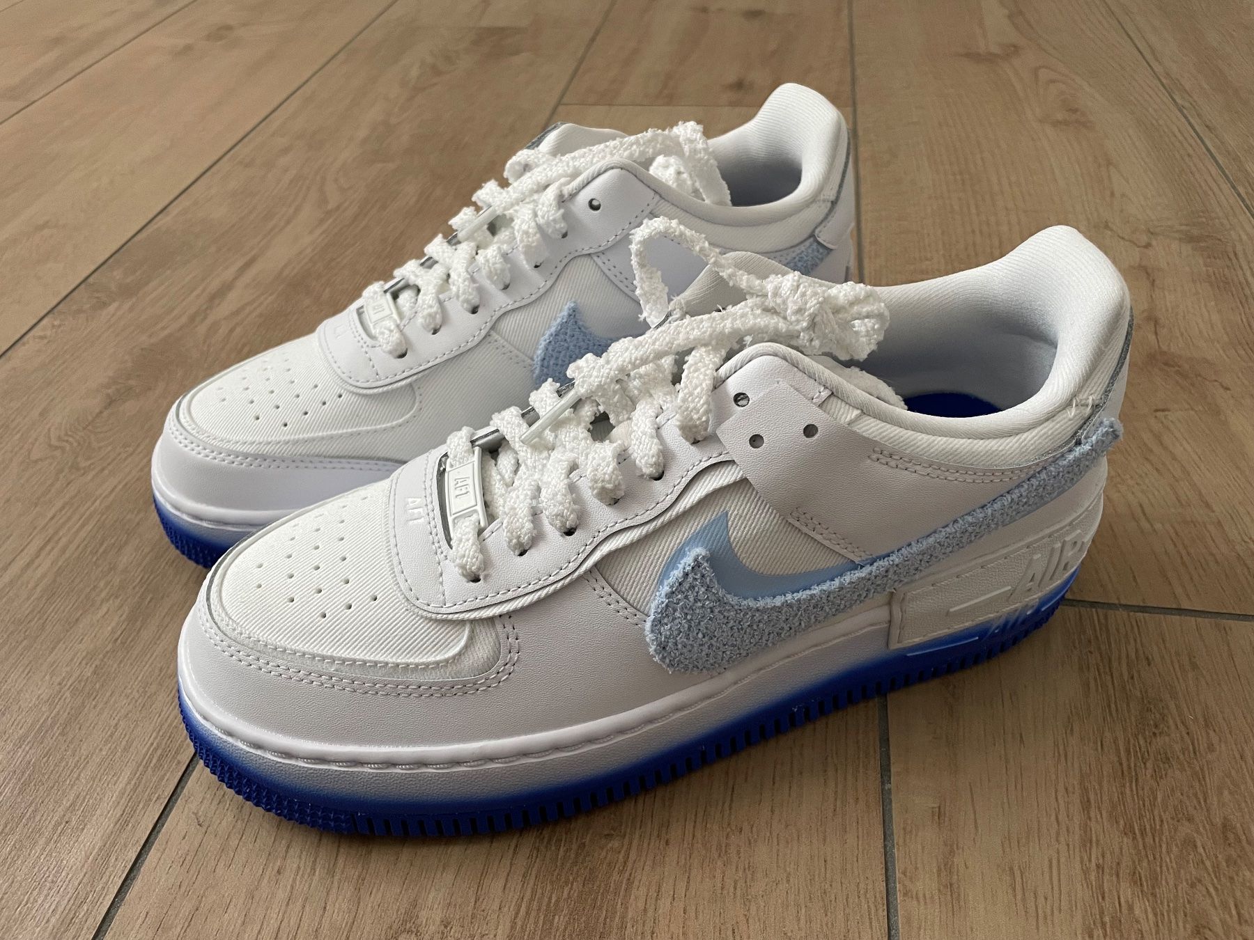 Nike Damenschuhe: Nike Air Force 1 Shadow Gr. 40.5 – Neu und originalverpackt aus Waltenschwil von hansnine 1