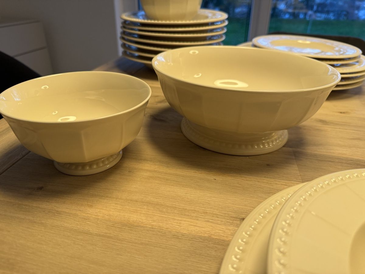 Geschirrsets: Elegantes Speisegeschirr Set, creme – Neu (gemäss Beschreibung) aus Däniken SO von SC.pay 5